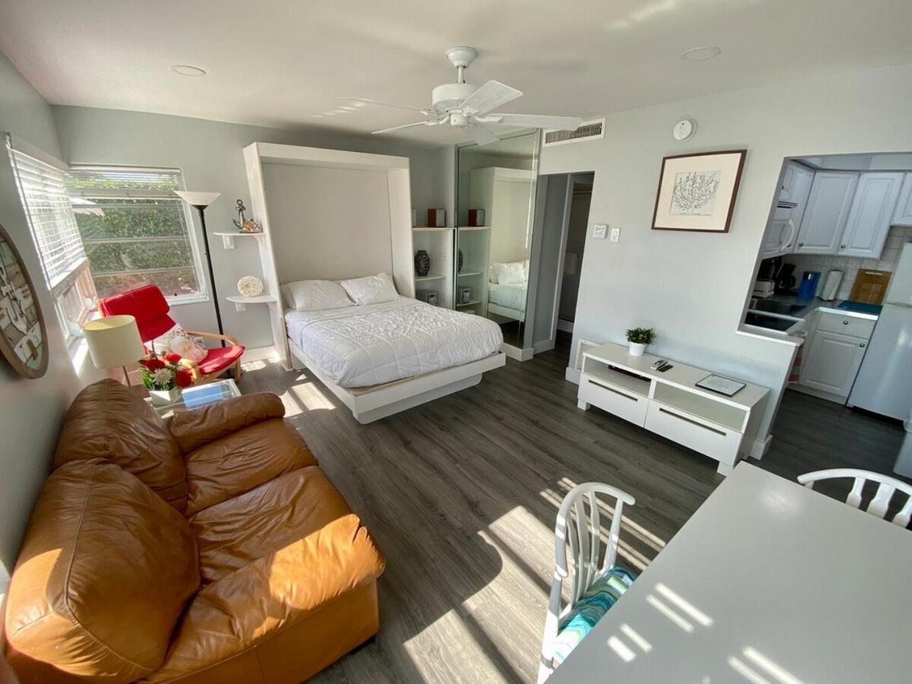 Studio Intracoastal Views! 5 Min Walk To The Beach Villa Pompano Beach Exterior photo